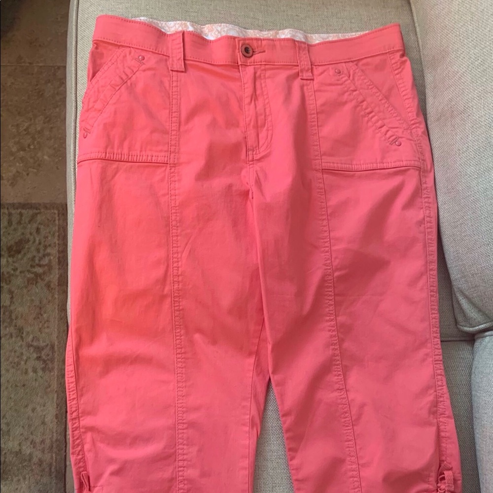Lee Comfort Waist Coral Capris Size 12